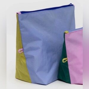 BAGGU large go pouch - lemongrass/pansy blue